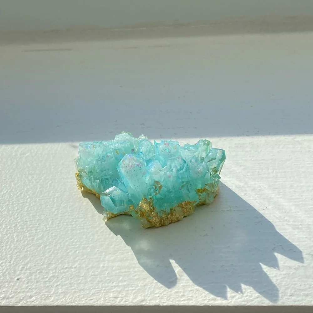 House decoration ~ Frozen light blue crystal cluster with gold flakes 💙🤍 - Picture 8 of 15